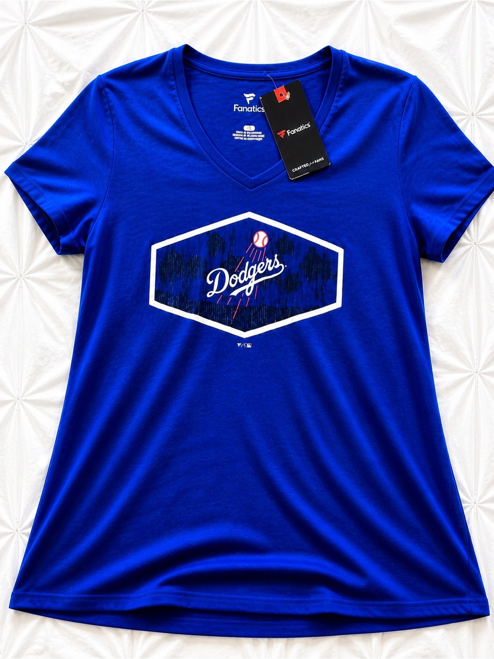 NWT Dodgers Womens Large Tee MLB Fanatics Blue V-Neck Graphic Shirt